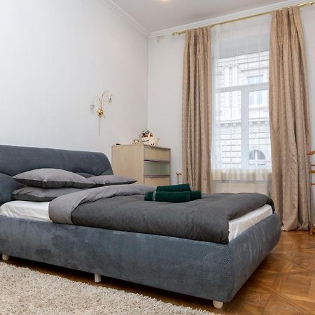 Apartment Kostyushka Lwów Zewnętrze zdjęcie