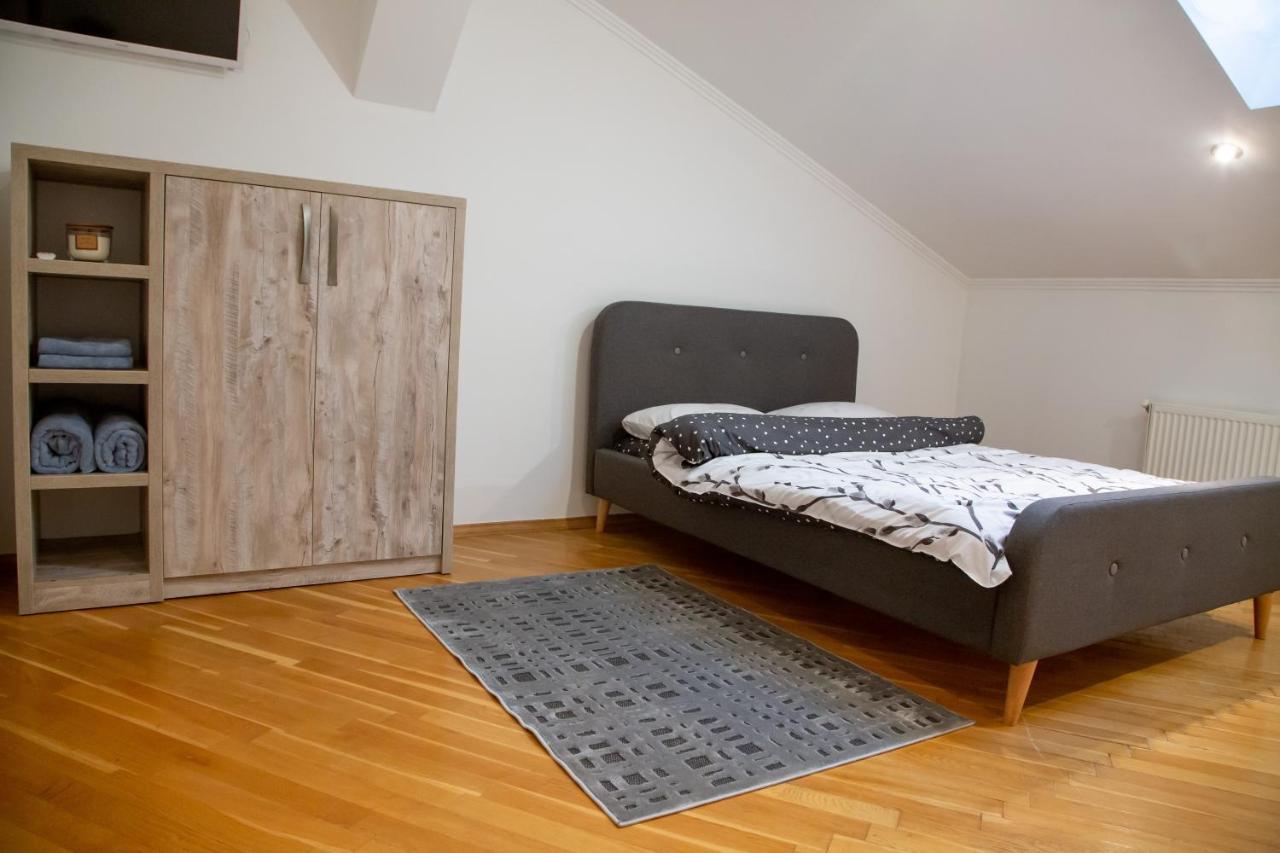 Apartment Kostyushka Lwów Zewnętrze zdjęcie