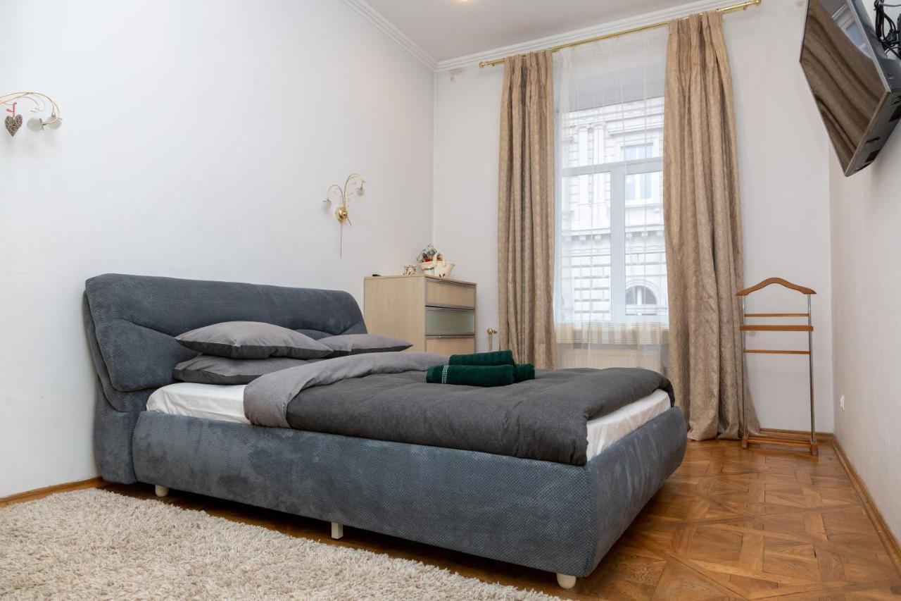 Apartment Kostyushka Lwów Zewnętrze zdjęcie