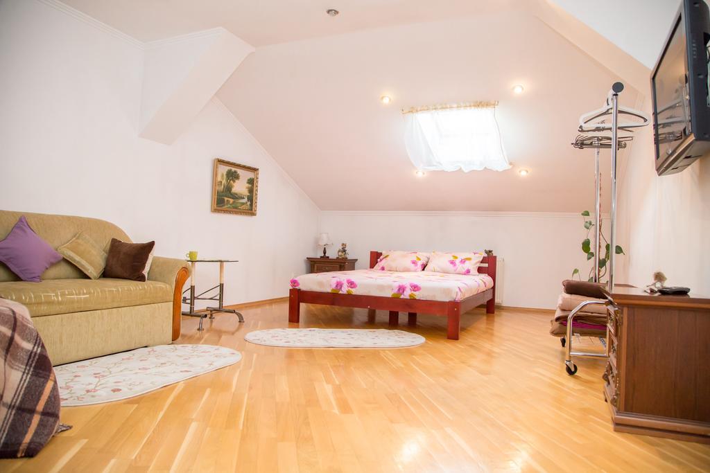 Apartment Kostyushka Lwów Zewnętrze zdjęcie